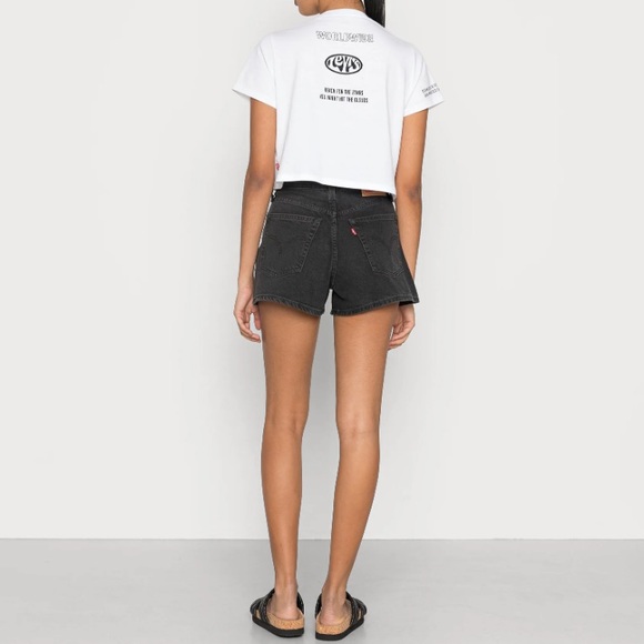 SALE! 🖤NWT: LEVI’S✨ Women’s High Waisted Mom Shorts - Size 27 - Picture 3 of 15